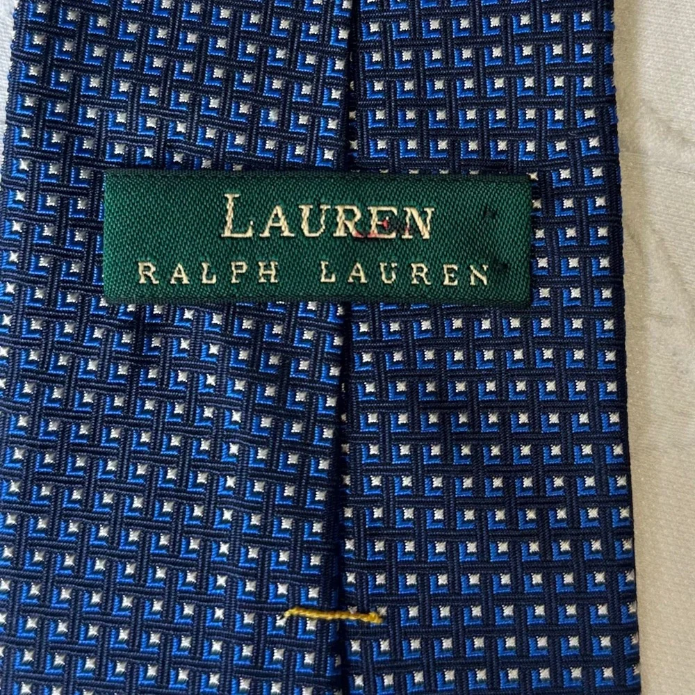 Lauren Ralph Lauren Men's Blue Geometric Silk Necktie Hand Finished Classic Prep